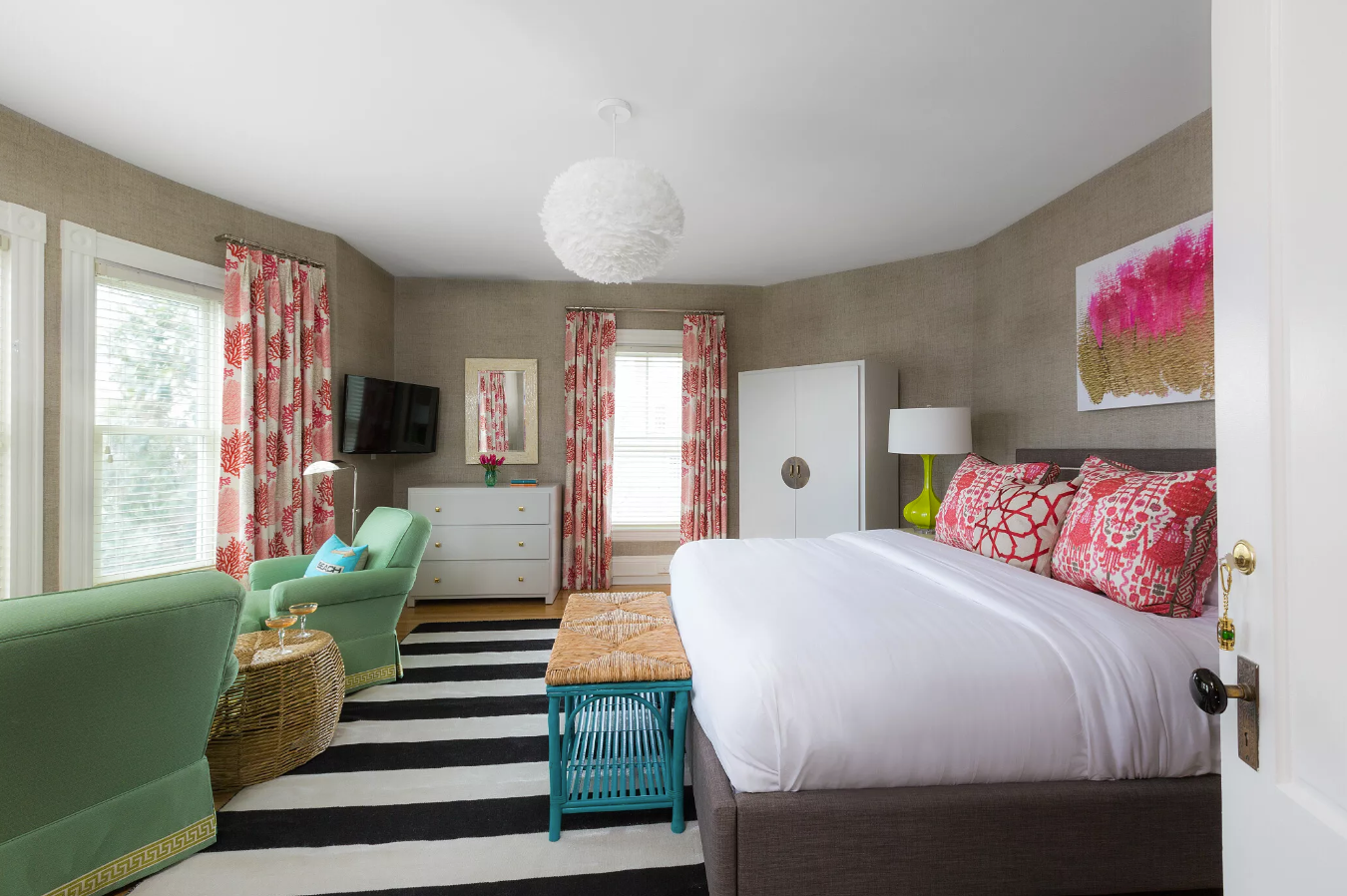 Sydney Captains House King Room 1 Package