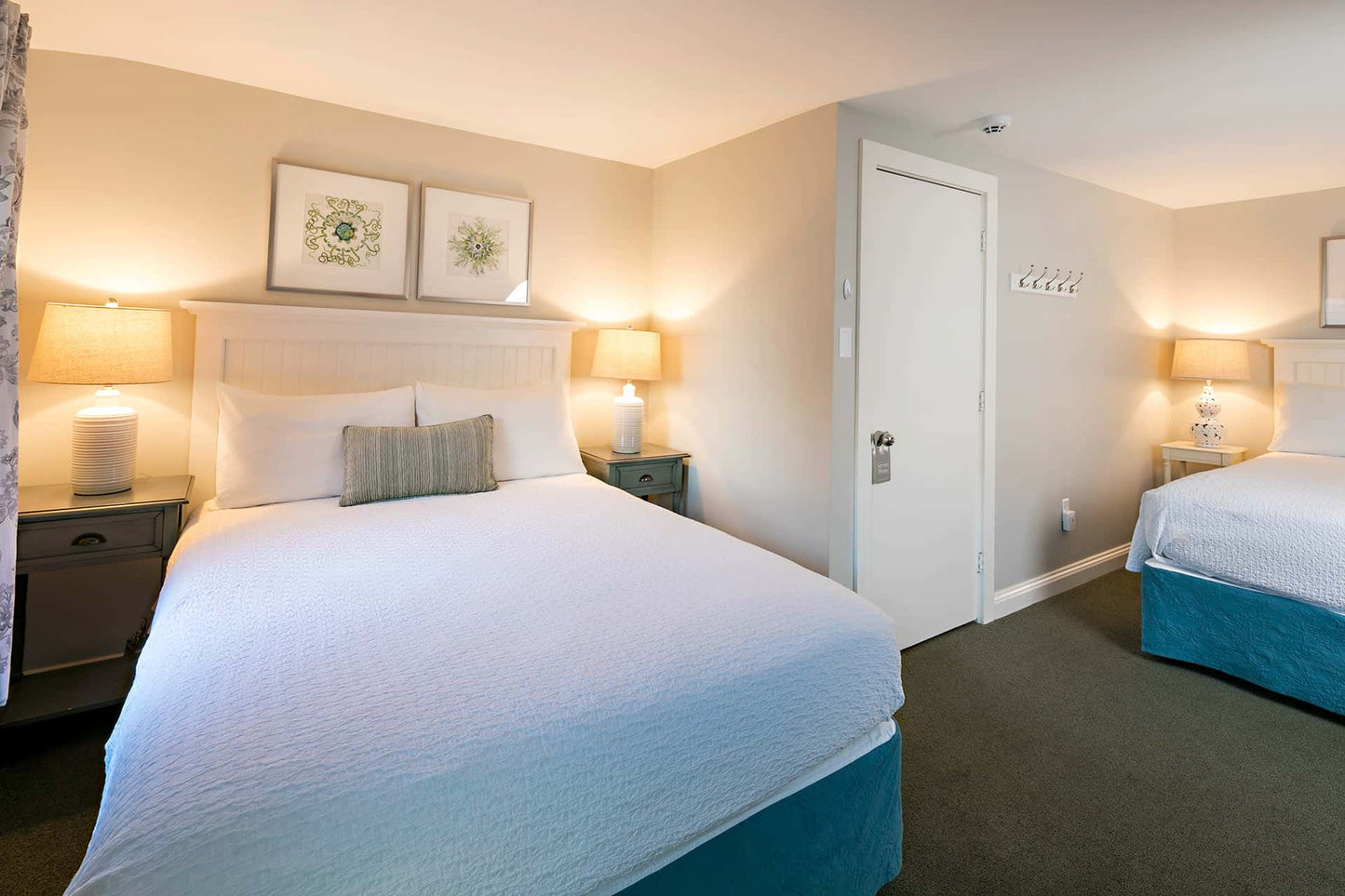 Madison Inn Room 6 Large 2 Queens Package