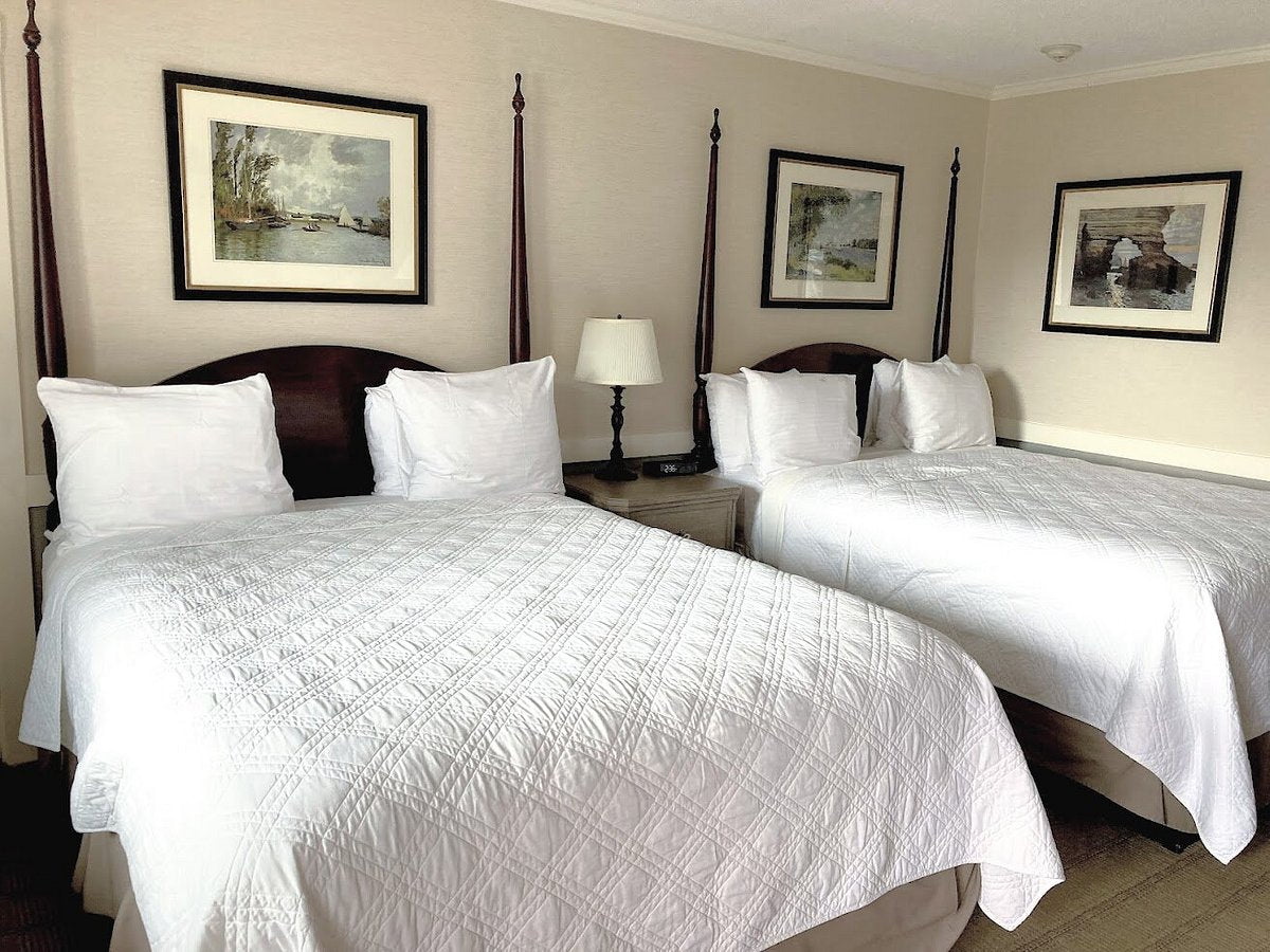 Harborside Inn Balcony Room Package