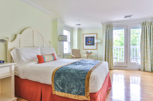 King Bedroom at Mansion House Inn Package